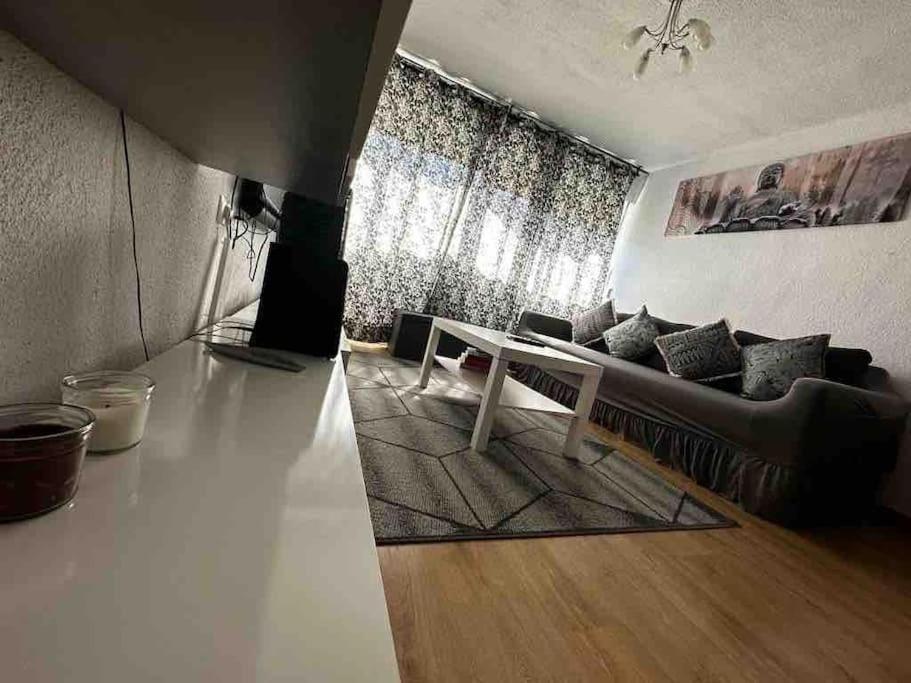 “Apartamento Moderno Y Acogedor Madrid Exterior photo